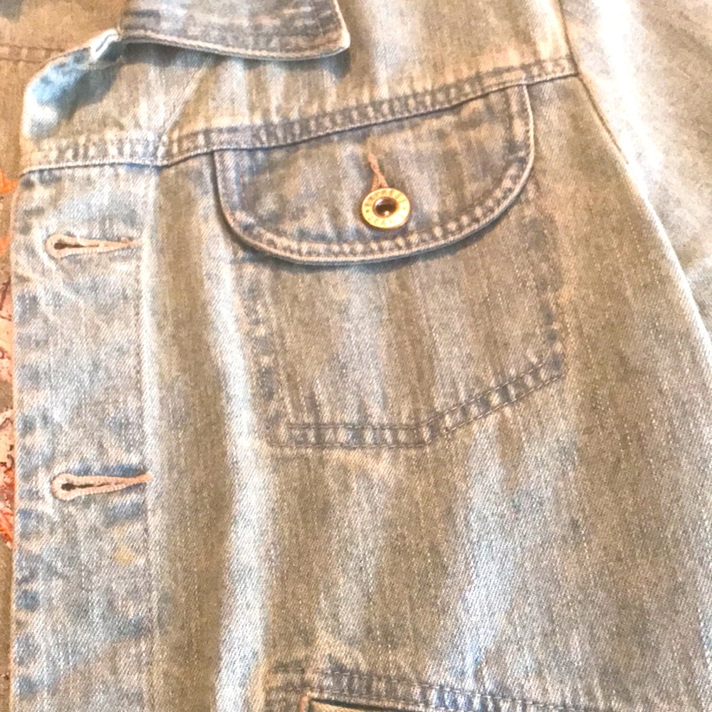 Vintage Express  jeans jacket floral on back used - Picture 8 of 10